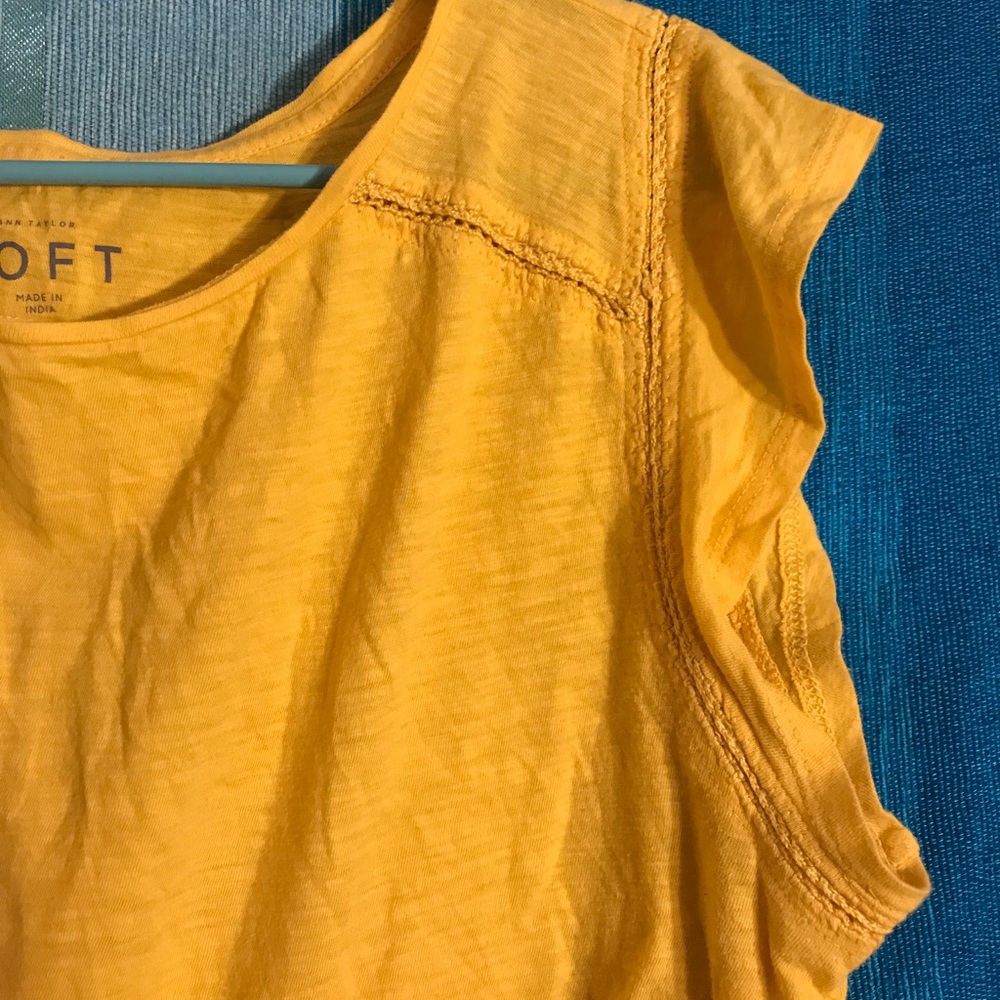 NICE YELLOW T SHIRT